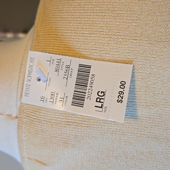 Petite Sophisticate sleeveless square neck knit top - Picture 3 of 4